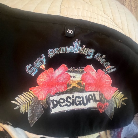 Size 40(L) - Picture 3 of 5